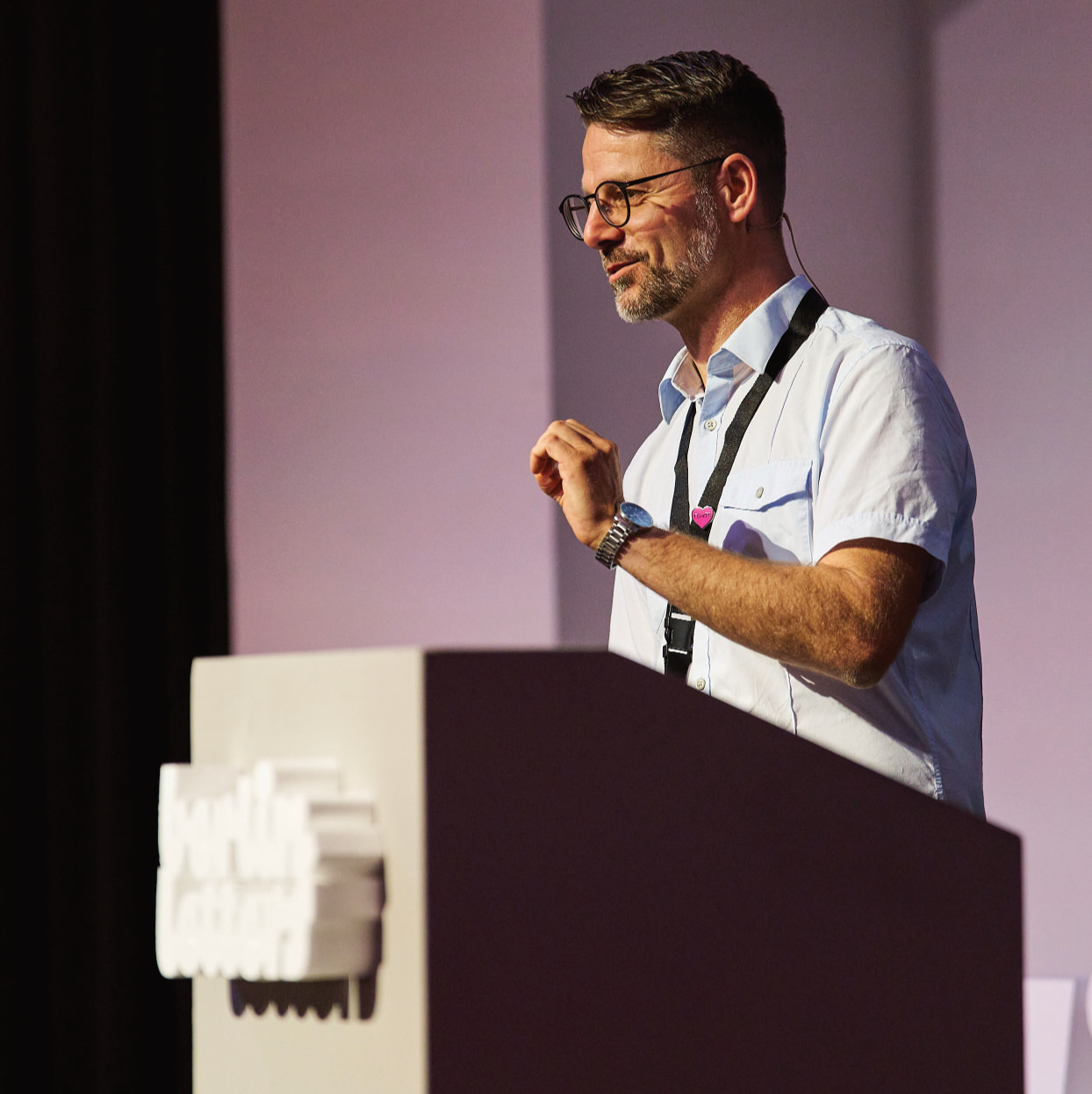 Symbolic image: Ivo at last year’s Berlin Letters conference (© Photo: Norman Posselt)