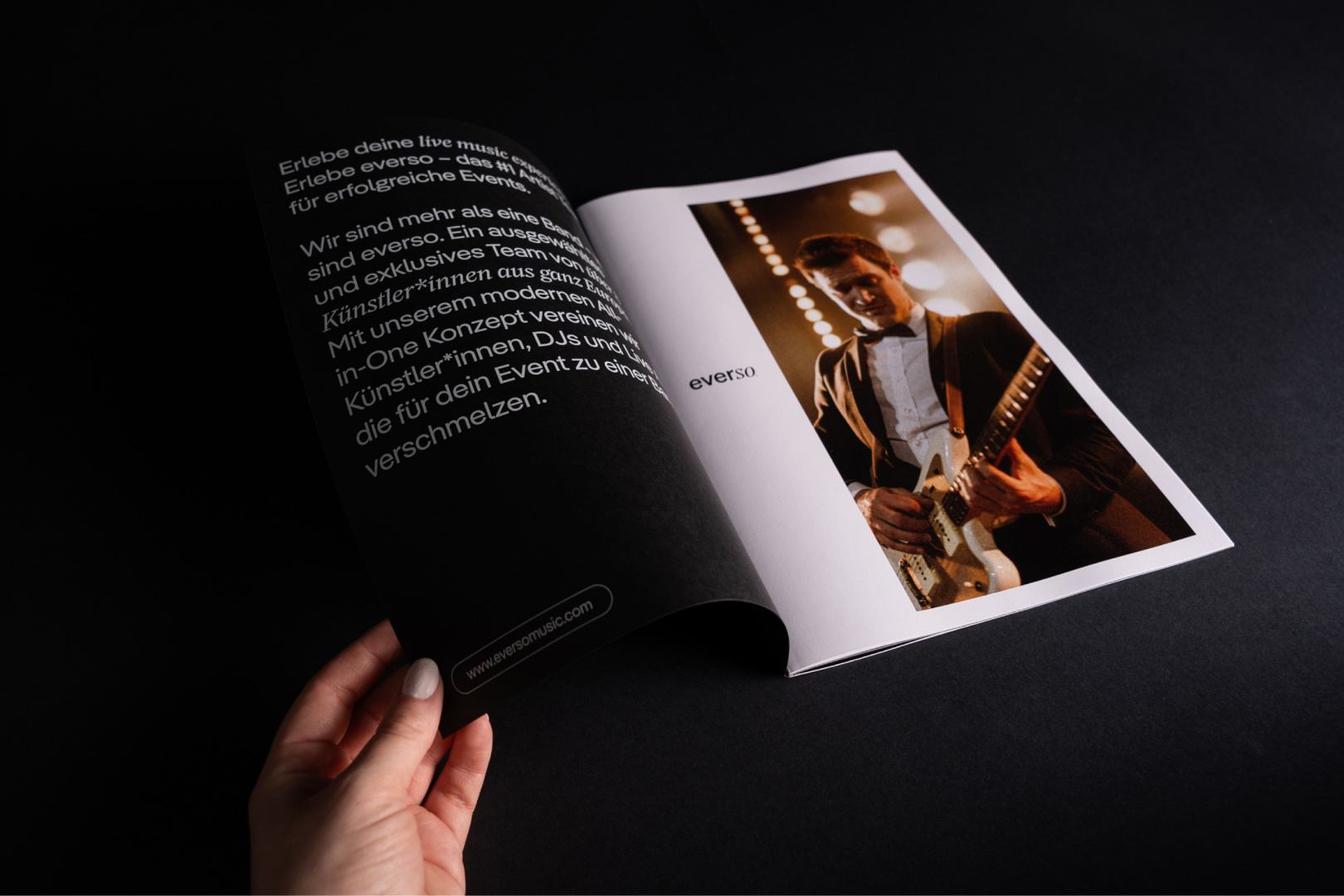 Unique details in the Everso brand: the italic Nikolai Light serves as an emphasis in the Pangea body text.