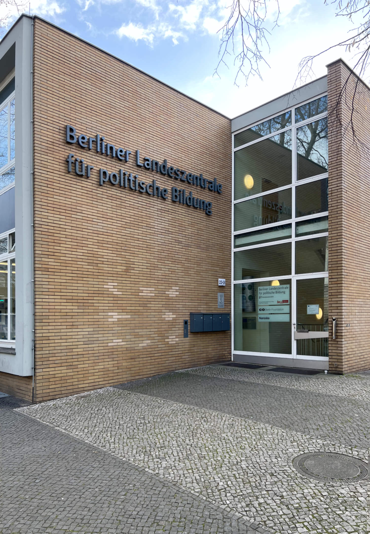 Die Schriftart Change Change im Einsatz als Hausschrift für Berlin – Landeszentrale für Politische Bildung