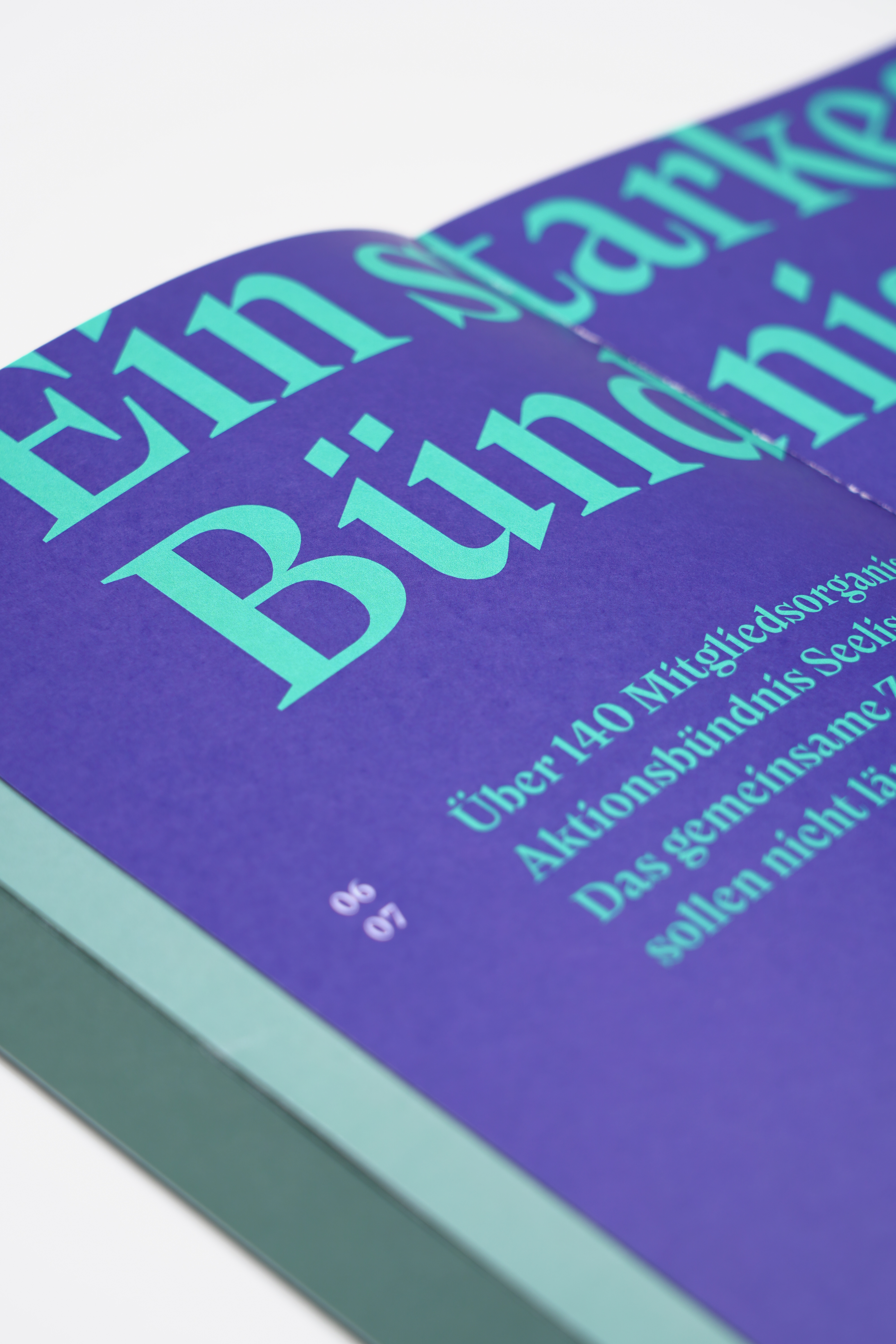 Fonts in use: The typefaces Nikolai and New Reason for the editorial design of the foundation brochure of the fictitious GRŌA foundation