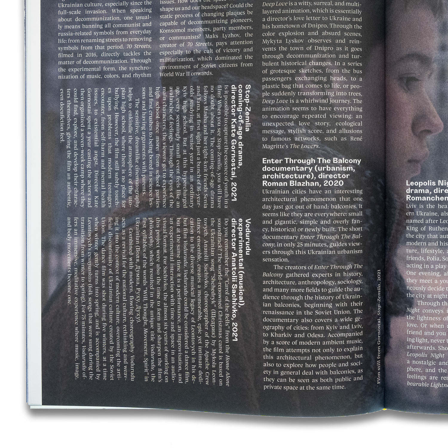 Das umfangreiche Schriftsystem Nice™ im Zusammenspiel mit der Theodor im Einsatz für das Soлomiya-Kunstmagazin Nº 2