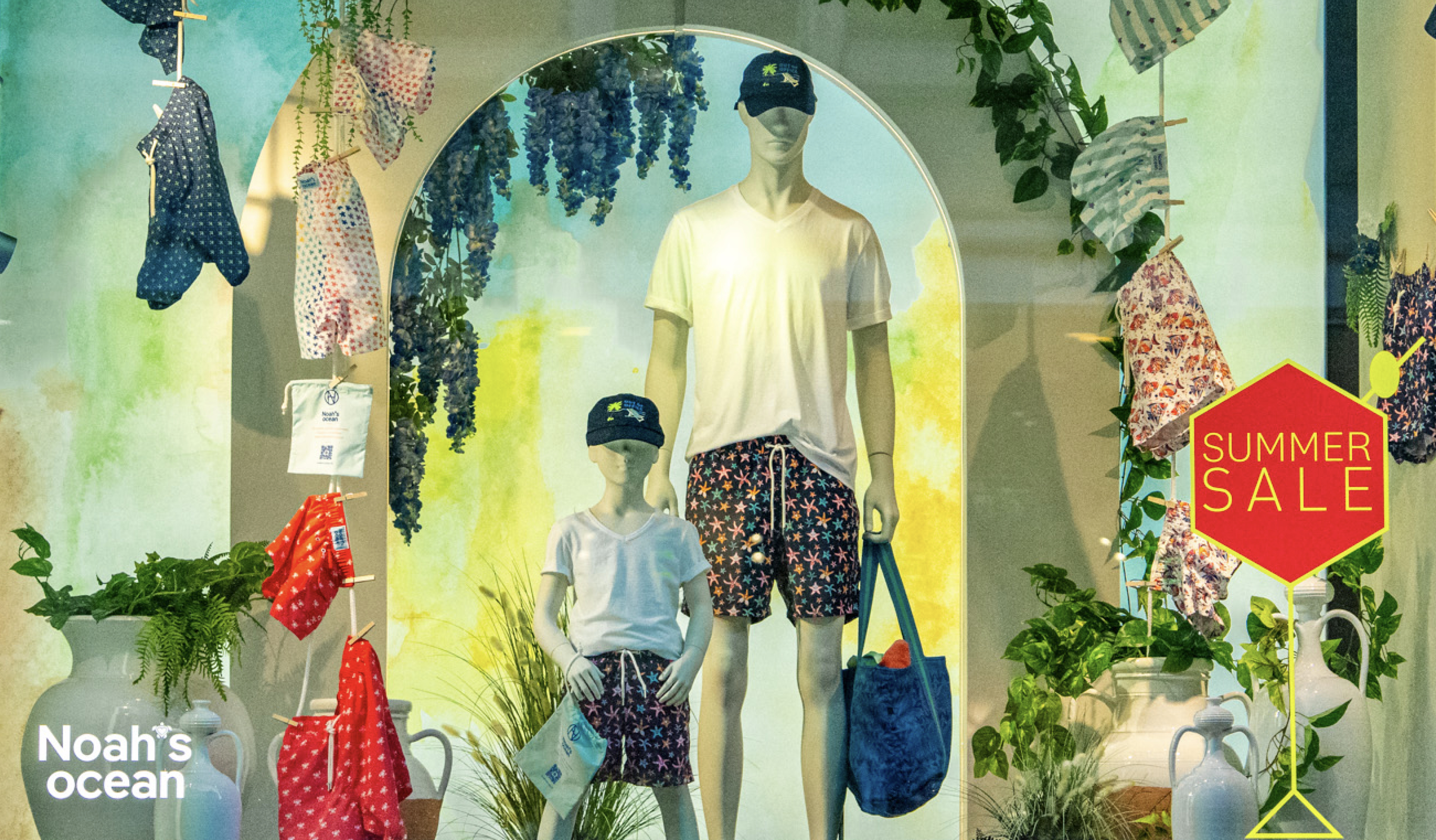 Fonts in use: Pangea and Nice Micro for Noah‘s Ocean, a Swiss premium swimwear brand that views style and sustainability as inseparable